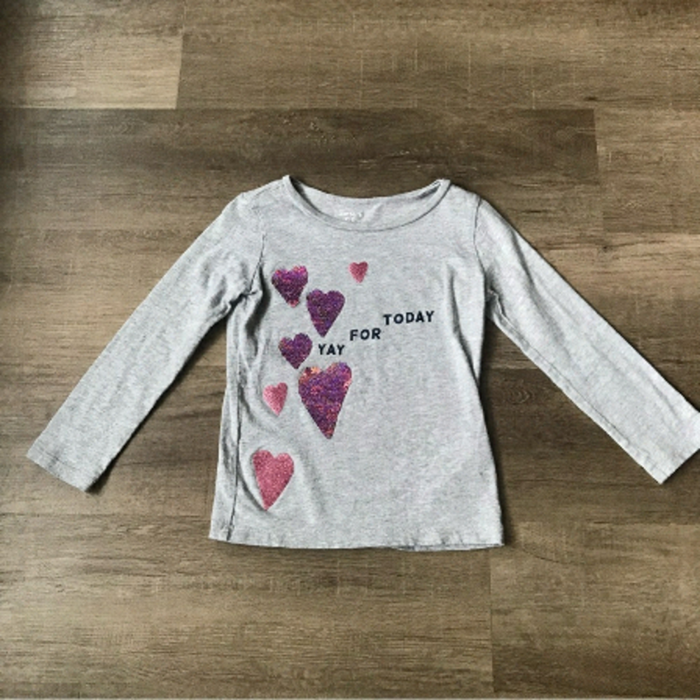 4 For $25 
Carters Size 4 Long Sleeve Tee Shirt